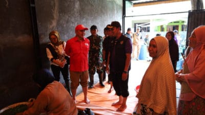 PMI Kabupaten Tangerang terus mengevakuasi warga terdampak banjir di Sukamulya, Kresek, dan Kemiri serta menyalurkan bantuan logistik.