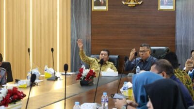 Pemkab Tangerang menjajaki kerja sama beasiswa pendidikan penerbangan di PPIC Curug bagi pelajar berprestasi dari keluarga kurang mampu.