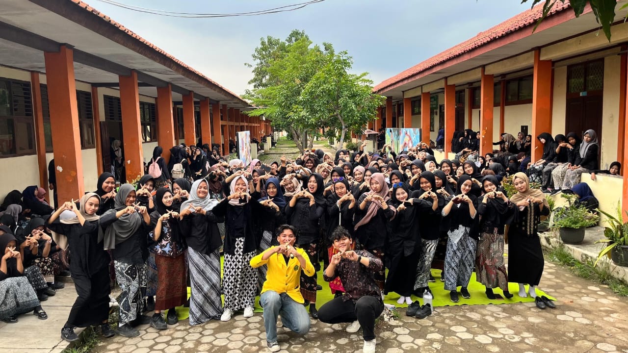 Ikatan Alumni SMAN 1 Pabedilan menggelar SMANSAPA Campus Fair 2026 untuk membekali siswa kelas XII menuju perguruan tinggi.