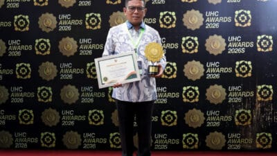 Provinsi Banten meraih UHC Award 2026 kategori Pratama dengan kepesertaan JKN 98 persen sebagai bukti layanan kesehatan merata.