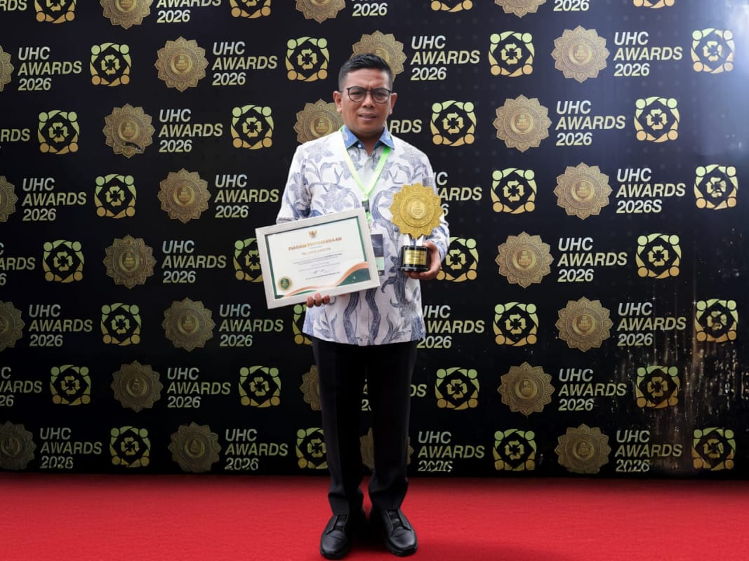 Provinsi Banten meraih UHC Award 2026 kategori Pratama dengan kepesertaan JKN 98 persen sebagai bukti layanan kesehatan merata.