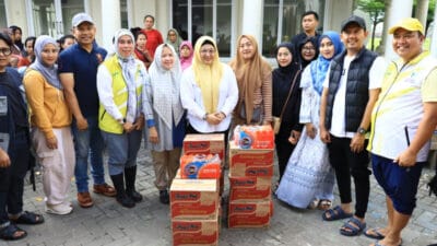 Wakil Bupati Tangerang Intan Nurul Hikmah meninjau banjir di Kresek, memastikan keselamatan warga serta penyaluran bantuan.