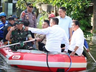 Bupati Tangerang dan Gubernur Banten Tinjau Banjir Situ Gelam, Pompa 2.000 Liter per Detik Dikerahkan