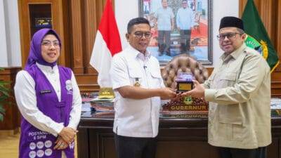 Pemprov Banten bersama BPJPH memperkuat industri halal dan mempercepat sertifikasi halal UMKM demi pertumbuhan ekonomi daerah.