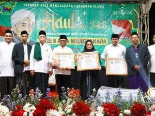 Bupati Tangerang dan Gubernur Banten menghadiri Haul ke-345 Raden Aria Wangsakara sebagai momentum meneruskan nilai perjuangan.