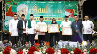 Bupati Tangerang dan Gubernur Banten menghadiri Haul ke-345 Raden Aria Wangsakara sebagai momentum meneruskan nilai perjuangan.