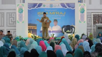 Peringatan Isra Mikraj 1447 H Tangsel jadi momentum Wali Kota Benyamin Davnie mengajak warga kelola sampah rumah tangga aktif!.