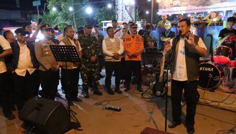 Kabupaten Tangerang menutup 2025 dengan doa bersama dan donasi untuk korban bencana Sumatra pada malam pergantian tahun.