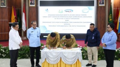 Pemkab dan Pemkot Tangerang menuntaskan serah terima aset jaringan perpipaan Wilayah III untuk meningkatkan layanan air bersih.