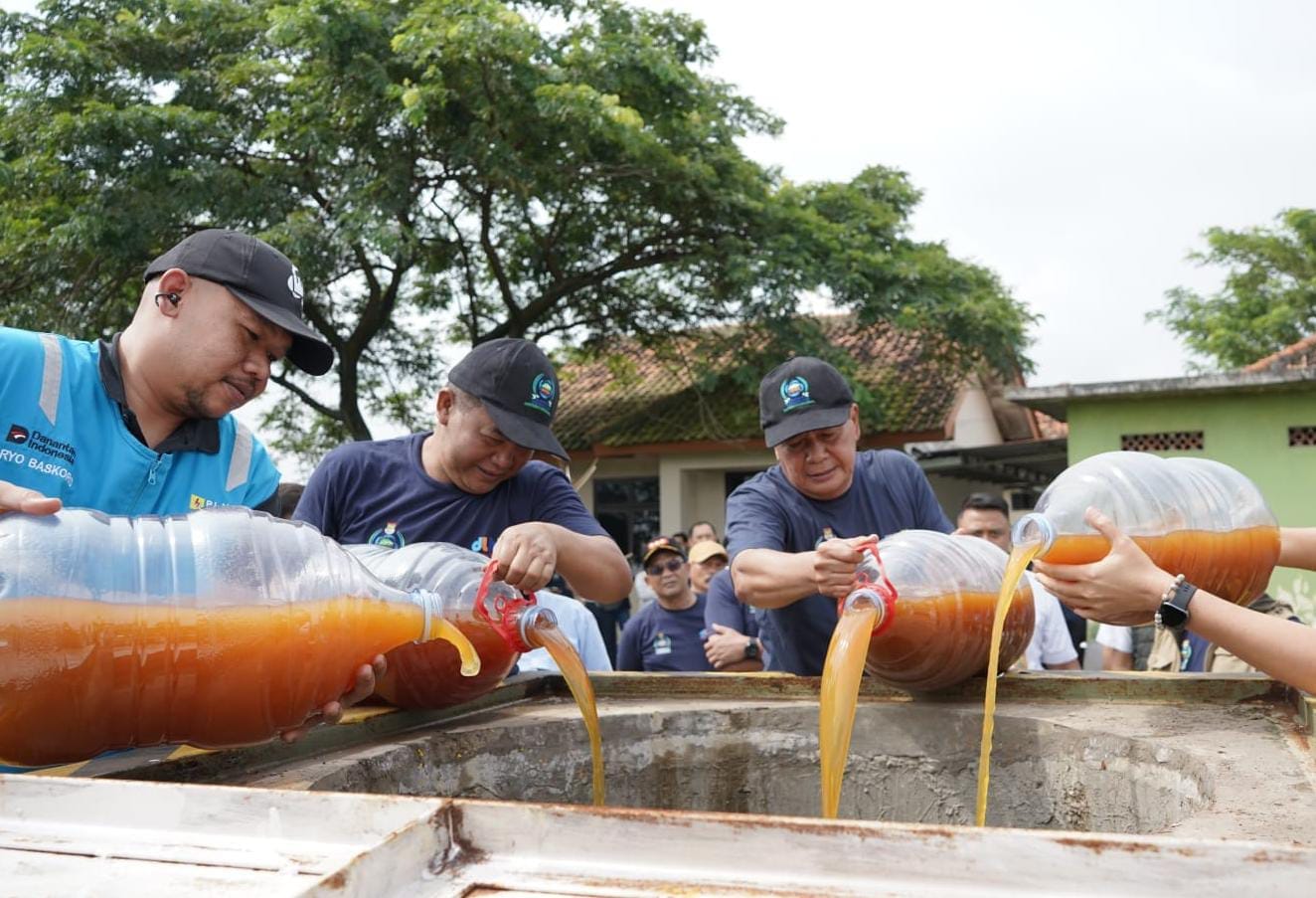 Bupati Tangerang hadiri HPSN 2026 di TPA Jatiwaringin dengan penanaman bambu, trembesi, dan ecoenzym. Fokus kurangi bau.