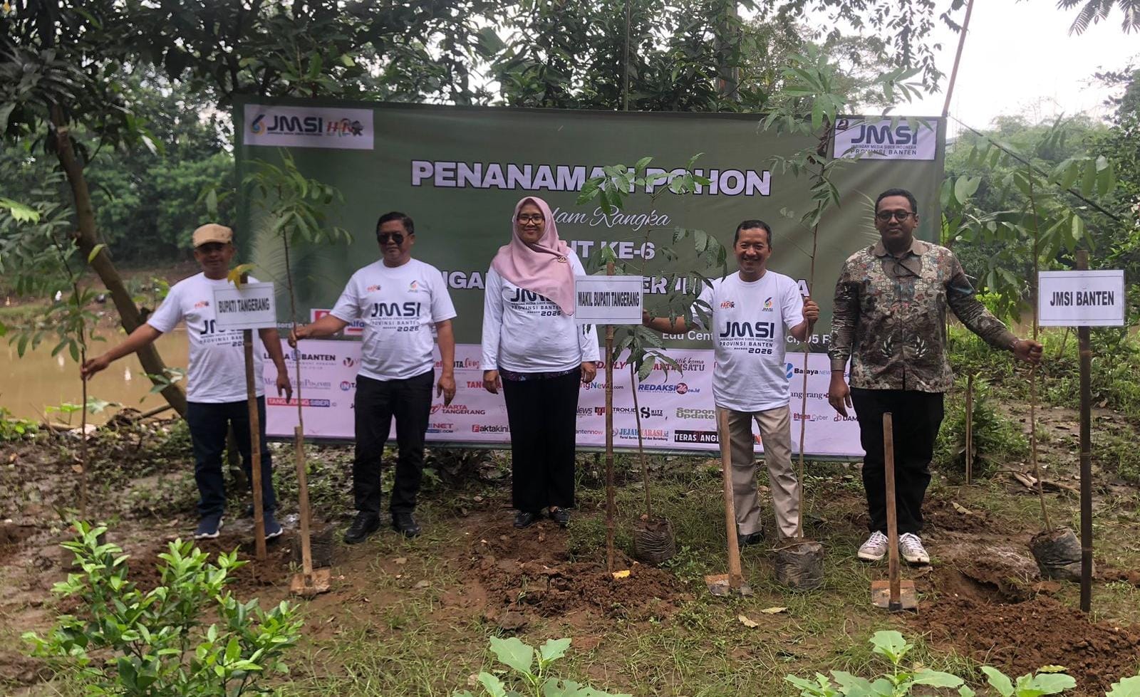 JMSI Banten santuni anak yatim dan tanam pohon di Sungai Cisadane dalam rangka Milad ke-6 dan rangkaian HPN 2026.