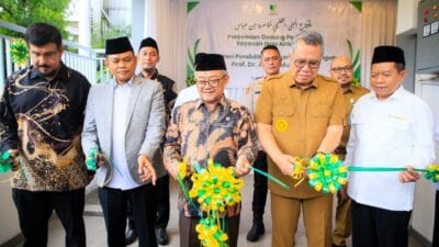 Peresmian Gedung Ibnu Abbas BSD Tangsel dorong pendidikan berakhlak, berilmu, dan layanan pendidikan berkualitas.