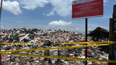 Pemkot Tangerang menutup empat TPS ilegal di Neglasari bersama Polres untuk cegah pencemaran dan lindungi lingkungan sekitar.
