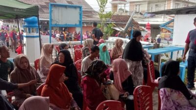 Momentum HPN 2026, Artha Graha Peduli bersama PWI Pandeglang menyalurkan sembako gratis sebagai wujud kepedulian sosial.