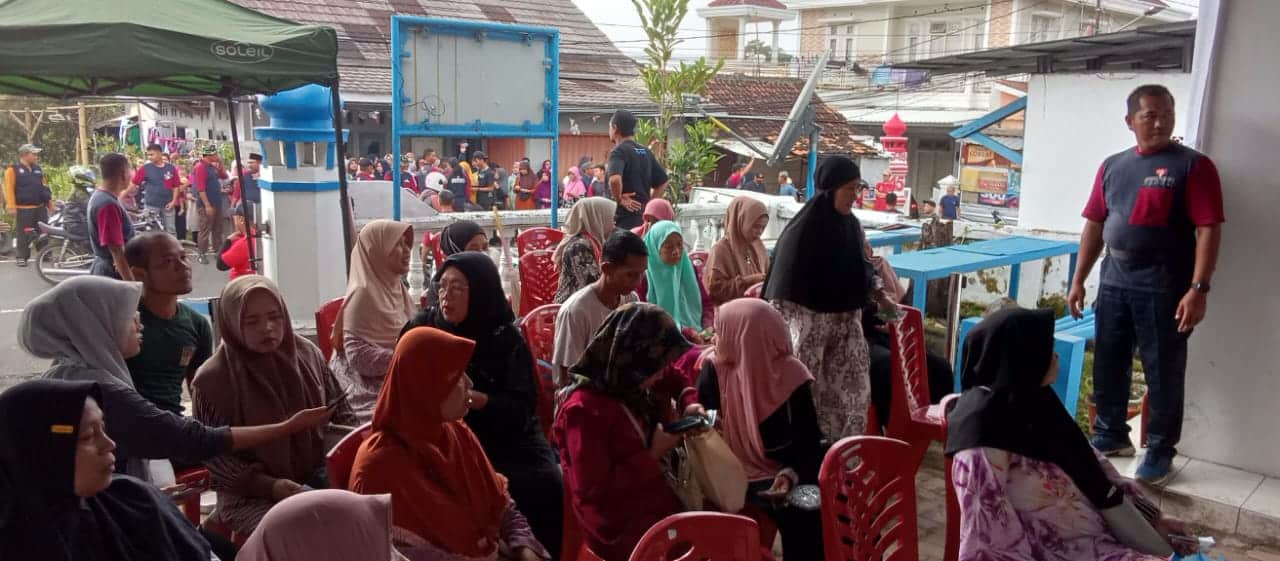 Momentum HPN 2026, Artha Graha Peduli bersama PWI Pandeglang menyalurkan sembako gratis sebagai wujud kepedulian sosial.