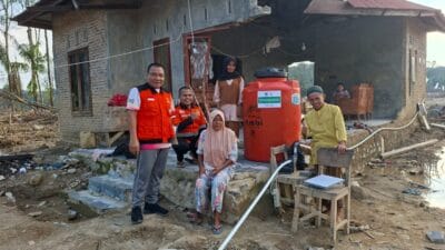 Baznas Tangsel menghimpun Rp2,07 miliar untuk korban banjir Sumatera, menyalurkan logistik serta menjalankan program recovery pascabencana.