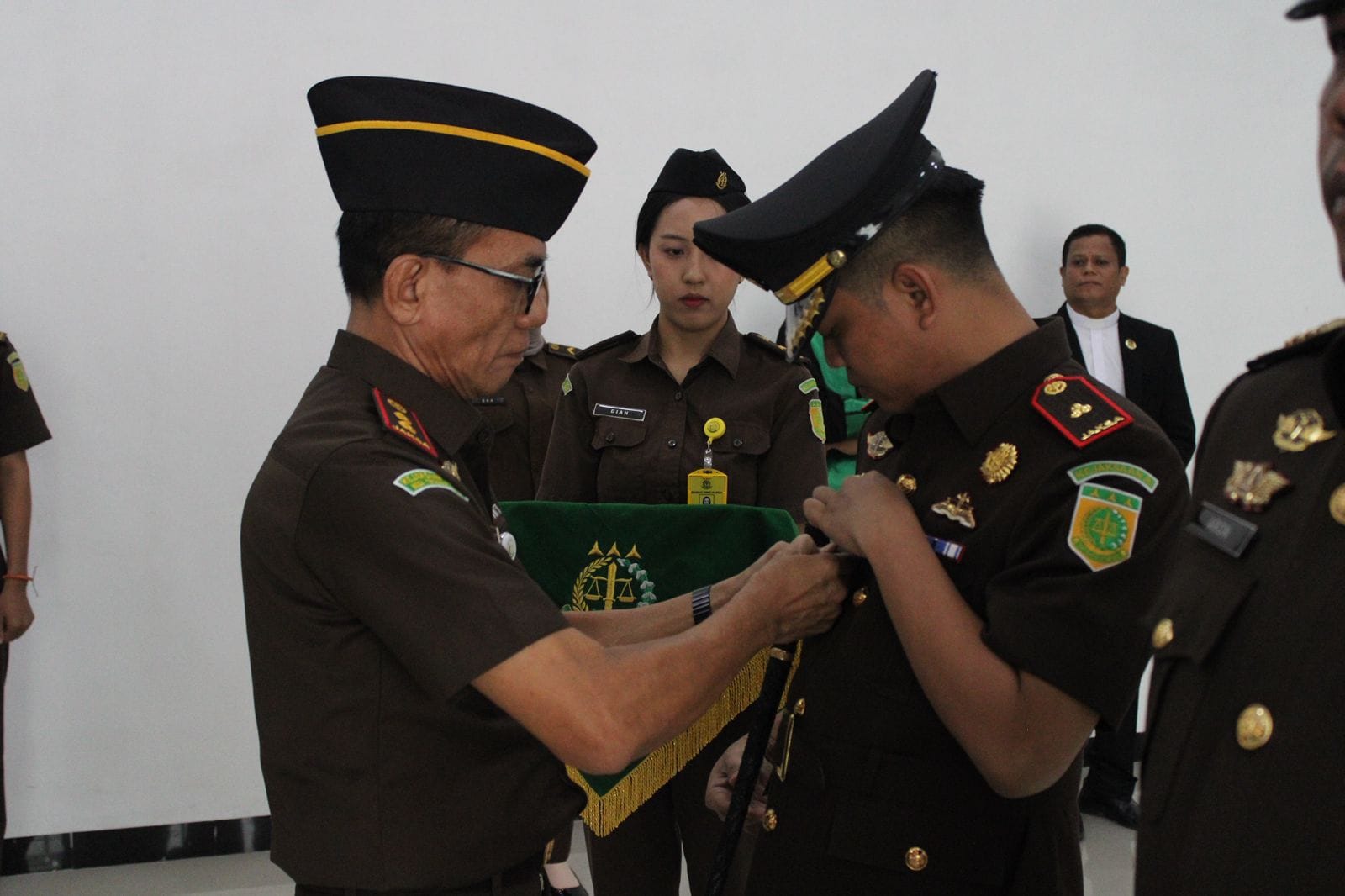 Dimas Sigit Tanugraha dilantik sebagai Kacabjari pertama di Pulau Sebatik. Pelantikan pejabat Kejari Nunukan berlangsung khidmat.