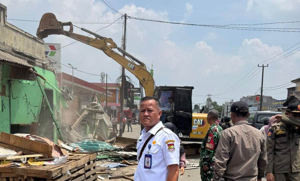 Kejari Kabupaten Tangerang dampingi eksekusi lahan 1.003 m² di Situ Gadung Pagedangan demi penertiban aset daerah.