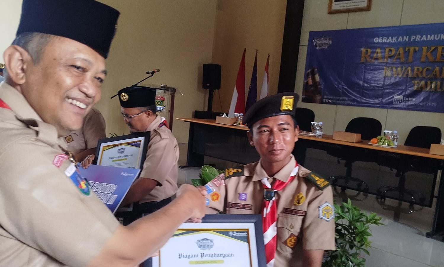 Kwarran Cisoka meraih Juara 1 Kwarran Teraktif pada Rapat Kerja Kwarcab Tangerang 2026 berkat konsistensi program.