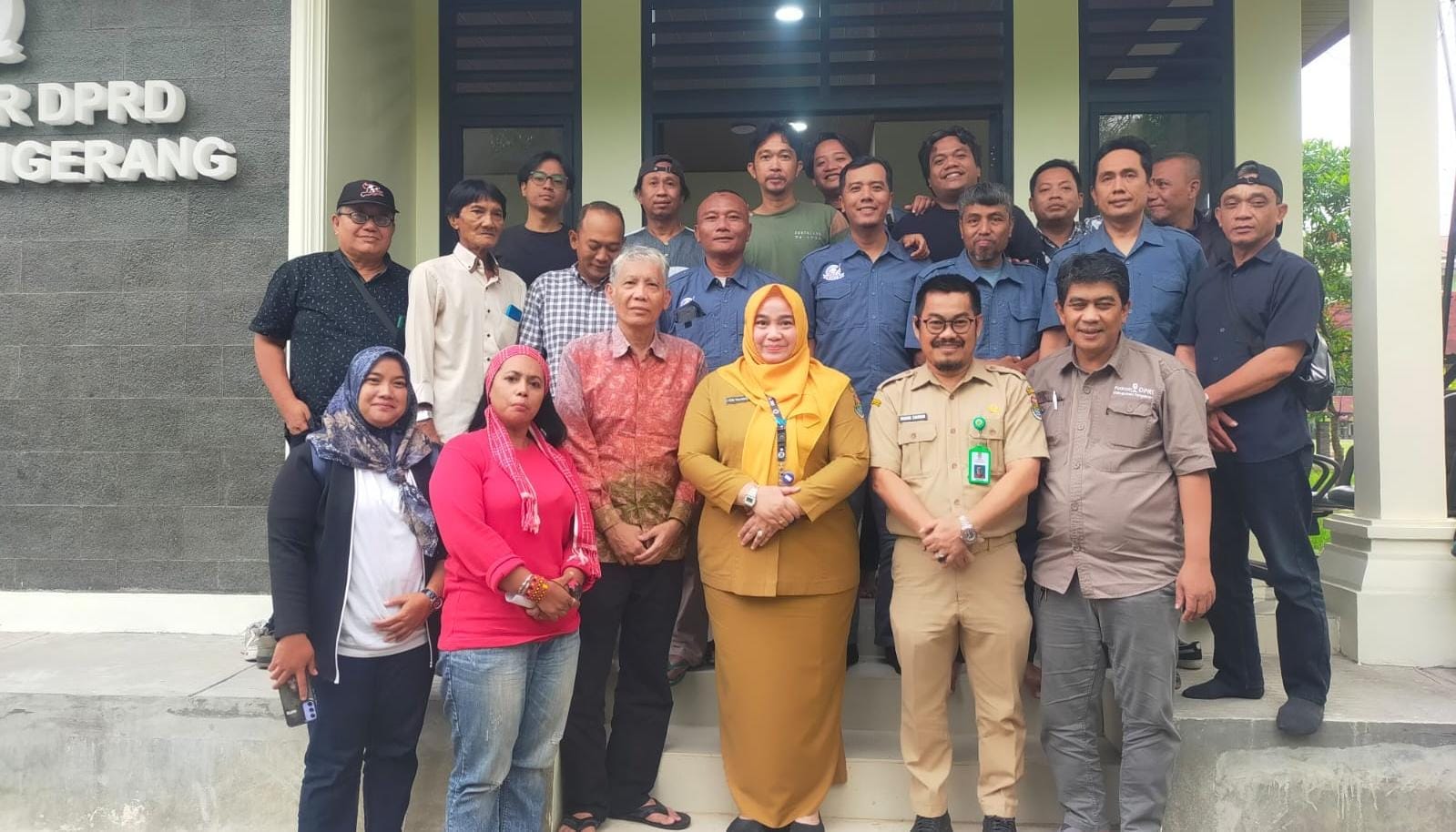 Media Center DPRD Kabupaten Tangerang resmi beroperasi untuk memperkuat transparansi legislatif dan sinergi dengan pers lokal!