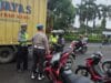 Operasi Keselamatan Maung 2026 digelar Satlantas Polresta Tangerang, ratusan pengendara ditegur demi keselamatan lalu lintas.