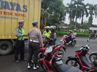 Operasi Keselamatan Maung 2026 digelar Satlantas Polresta Tangerang, ratusan pengendara ditegur demi keselamatan lalu lintas.