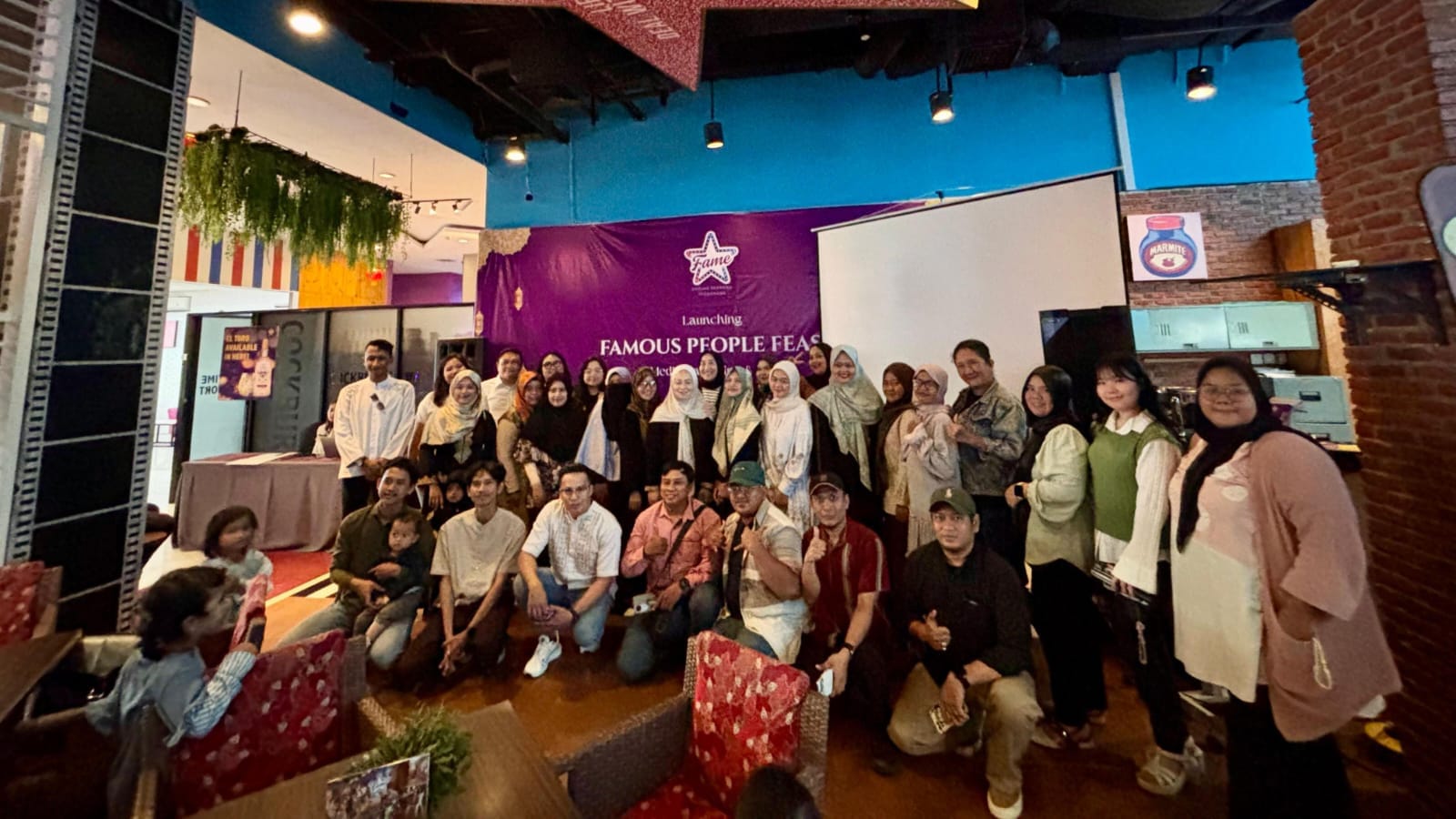 Nikmati paket iftar murah Famous People Feast di Fame Hotel Gading Serpong, buffet all you can eat, live music & diskon Ramadan.