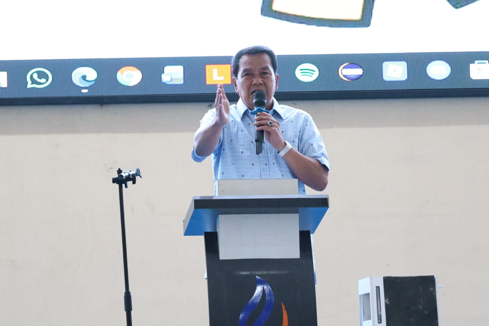 Bupati Tangerang buka Seminar dan Pameran Karya Teknik 2026 Untara, dorong mahasiswa jadi pencipta inovasi teknologi tepat guna.