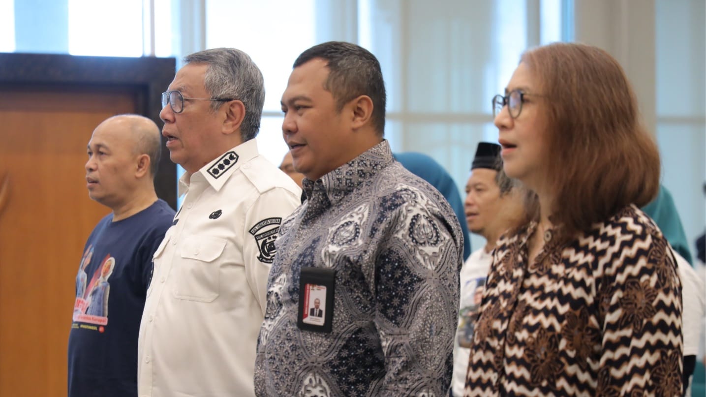 Pemkot Tangerang Selatan bersama KPK memperkuat pencegahan korupsi melalui program pembinaan keluarga berintegritas bagi ASN.