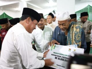 Safari Ramadhan 1447 H di Sepatan, Bupati Tangerang dan Gubernur Banten Serahkan Bantuan