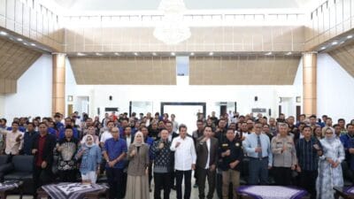 Bupati Tangerang membuka seminar anotasi KUHP dan KUHAP, menyoroti tantangan implementasi serta penguatan sistem peradilan nasional.