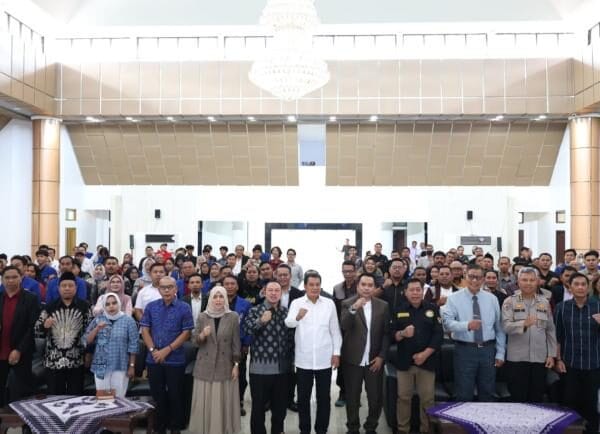 Seminar Hukum Nasional di Tangerang, Bupati Maesyal Rasyid Tekankan Penguatan Sistem Peradilan