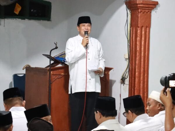 Maesyal Rasyid Gelar Tarawih Keliling di Masjid Baitun Nuur Kresek, Ajak Warga Jaga Kondusifitas Ramadan