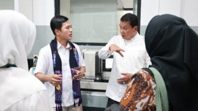 Wamenkes mengapresiasi program Cek Kesehatan Gratis di Kabupaten Tangerang yang capai 106 persen berkat inovasi digital.