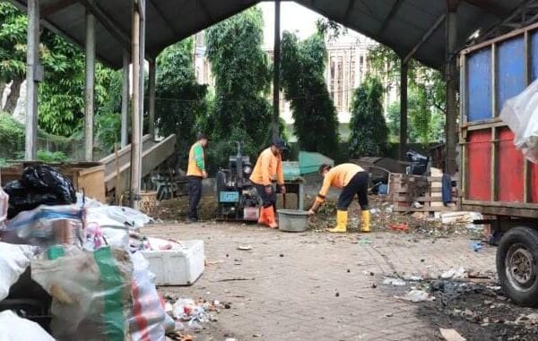 DLH Kota Tangerang Ungkap Lonjakan Sampah Jelang Lebaran, Capai 1.902 Ton Sehari