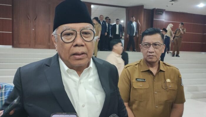 Pemkot Tangsel fokus tangani sampah, banjir, dan kemacetan, hasilnya mulai terlihat dengan berkurangnya titik banjir di wilayahnya