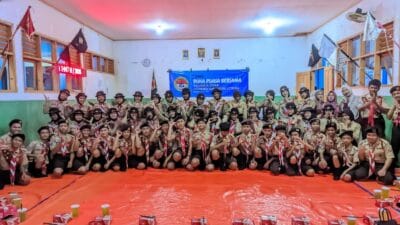 Pramuka SMPN 1 Cisoka menggelar buka puasa bersama lintas angkatan, menjaga tradisi silaturahmi alumni dan anggota aktif.