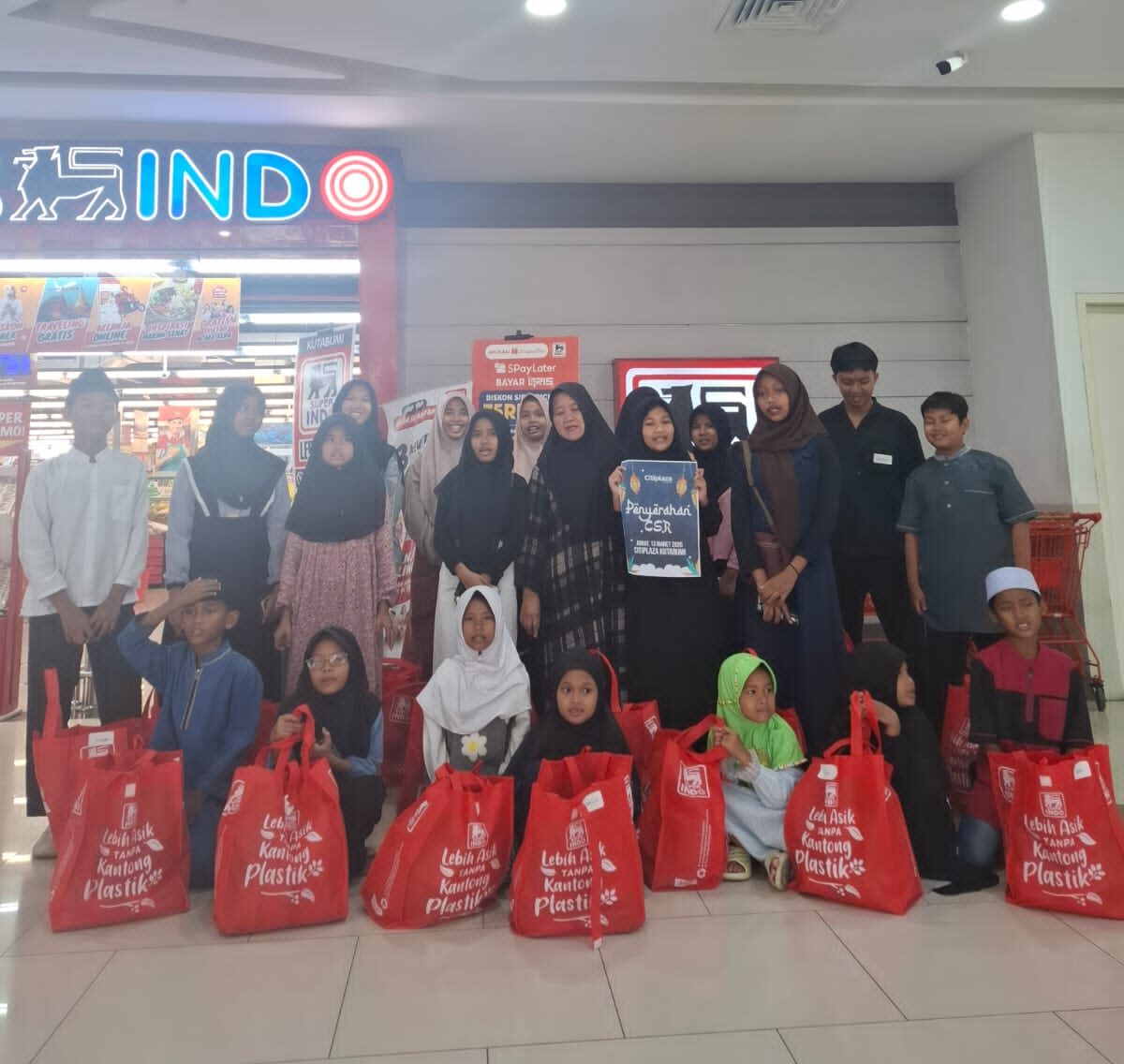 Citiplaza Kutabumi menggelar CSR Berbagi Berkah Ramadan 2026 dengan mengajak anak yatim belanja sembako dan buka puasa bersama.