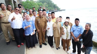 Andra Soni dialog dengan pelaku wisata Anyer-Cinangka, siapkan pembenahan infrastruktur dan target 2 juta wisatawan Lebaran 2026.