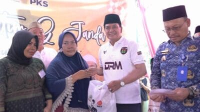 Bupati Tangerang pastikan pembangunan Jembatan Kalibaru Kosambi dan perbaikan jalan dilakukan tahun ini setelah anggaran disiapkan.