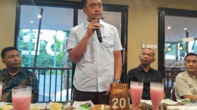 Kajari Kabupaten Tangerang buka puasa bersama wartawan FKJKT untuk mempererat silaturahmi dan sinergi kejaksaan dengan insan pers.