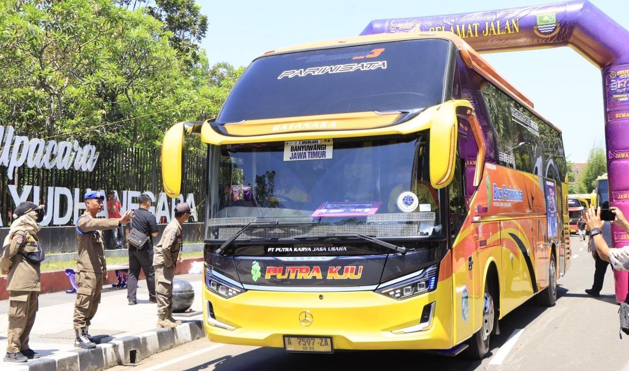 Pemkab Tangerang melepas lebih dari 3.000 peserta mudik gratis 2026 dengan 56 bus menuju 19 kota di Jawa dan Sumatra.