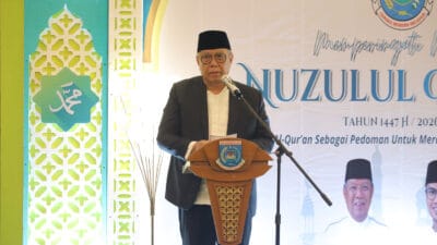 Pemkot Tangsel memperingati Nuzulul Quran di Serpong. Benyamin Davnie ajak masyarakat memperkuat nilai religius Ramadan.