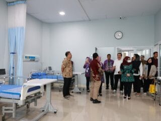 Kunjungi RS Insan Nusantara Rajeg, Wabup Tangerang Minta Layanan BPJS Segera Dibuka