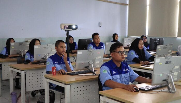 BLK Jayanti buka PBK 2026 dengan fasilitas lengkap seperti mes, uang saku, makan siang, dan pelatihan kerja.