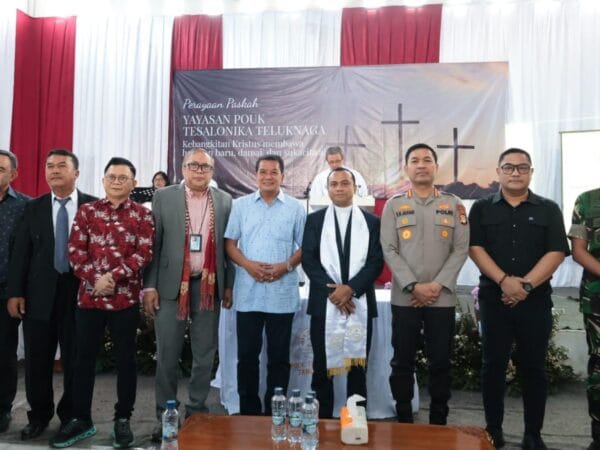 Jemaat POUK Tesalonika Beribadah di Aula Eks Kantor Kecamatan Teluknaga