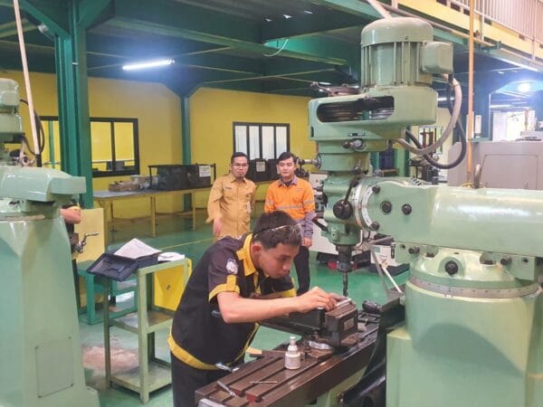 UKK SMKN 5 Tangerang Digelar di PT Formosa, Siswa Tunjukkan Skill Industri