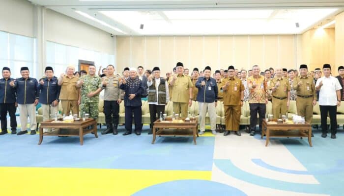 Benyamin dorong Baznas Tangsel tingkatkan kesejahteraan lewat optimalisasi zakat, transparansi, dan kolaborasi sosial masyarakat.