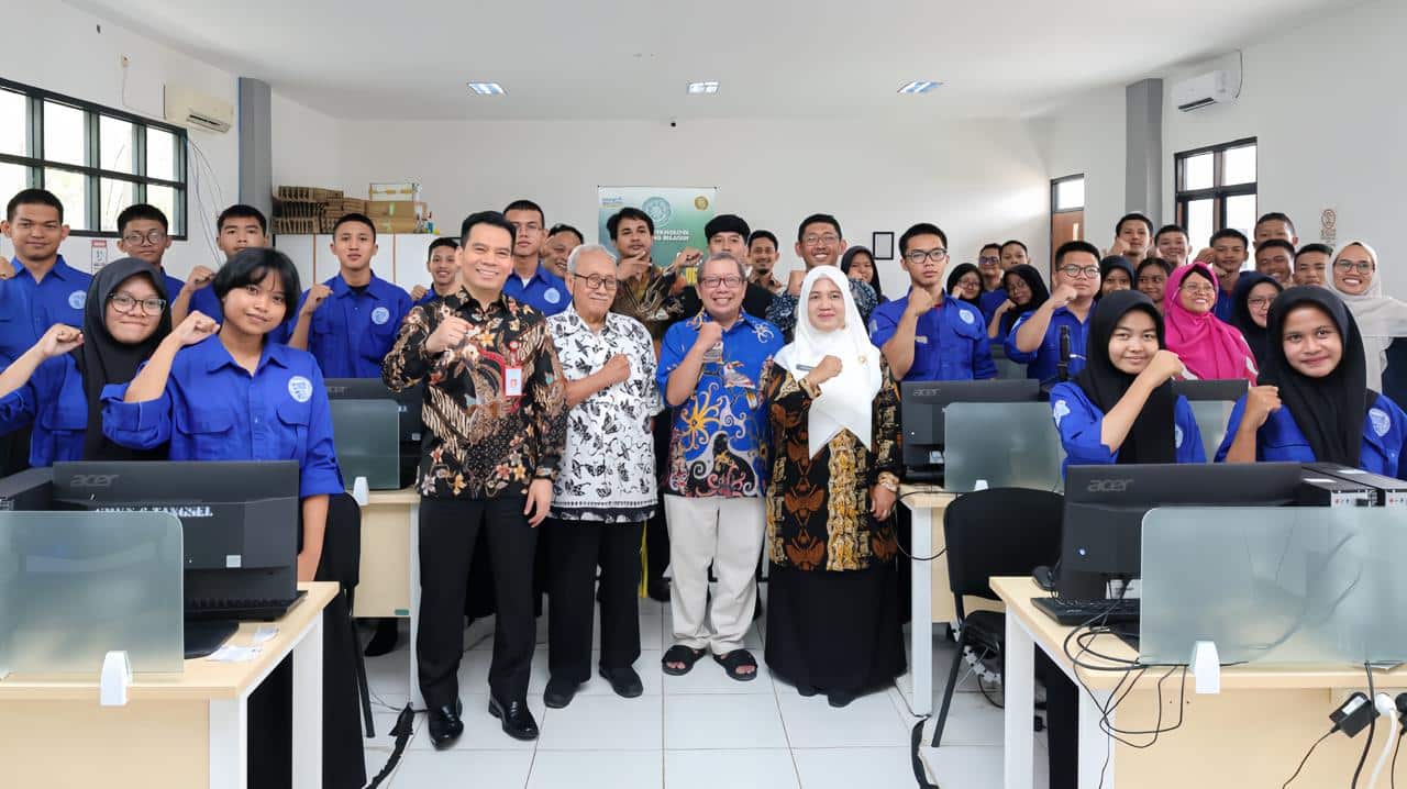 Pemkot Tangsel luncurkan Digital Academy lewat Expert Goes to School guna cetak talenta digital siap kerja berbasis praktik.