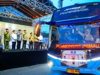 393 Jemaah Haji Tangsel Dilepas ke Tanah Suci, Ini Harapan Wali Kota